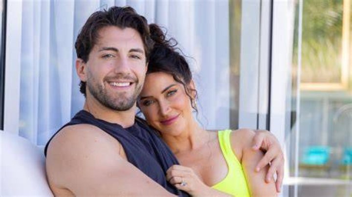 Jason Tartick Needs a &lsquo;Fresh Start&rsquo; to 2024 Amid Kaitlyn Bristowe and