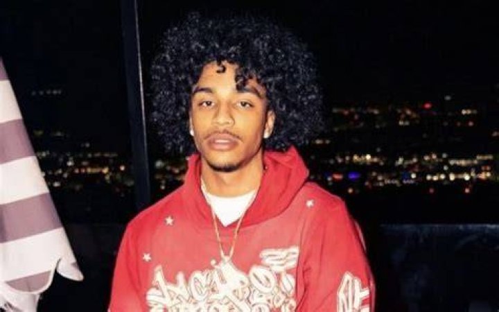 Jay Cinco Height, Weight, Age, Girlfriend, Family