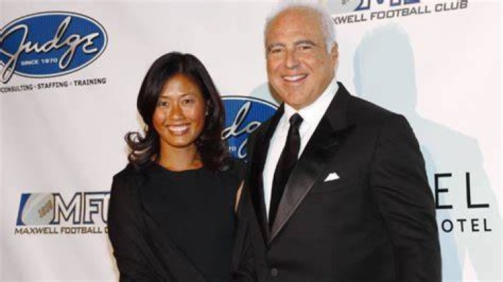 Jeffrey Lurie Wife, Kids, Girlfriend, Family, Divorce, Net Worth
