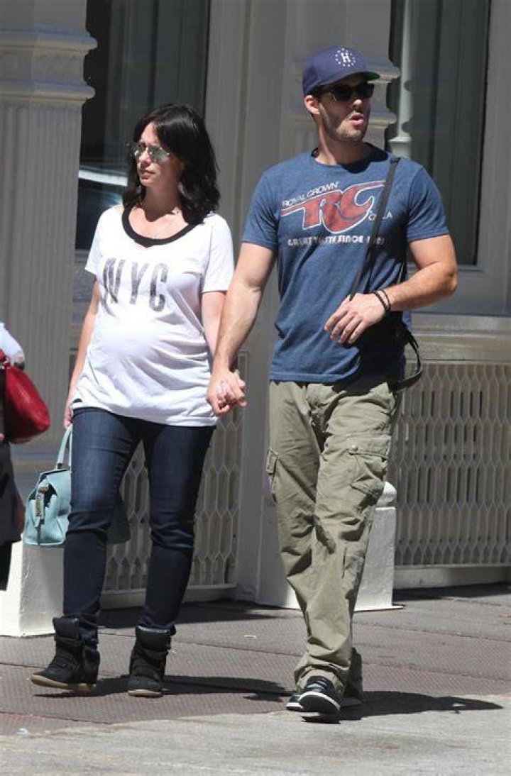 Jennifer Love Hewitt And Brian Hallisay's Relationship Timeline