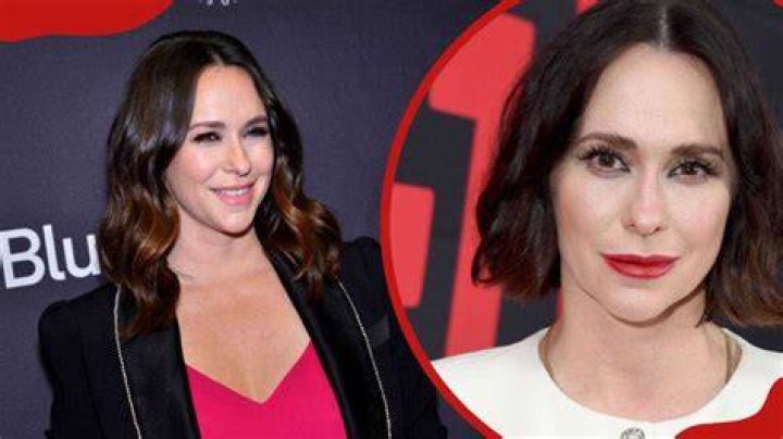 Jennifer Love Hewitt's Weight Gain Transformation For 9-1-1
