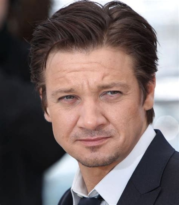 Jeremy Renner Biography, Age, Wiki, Net Worth, Wife, Height
