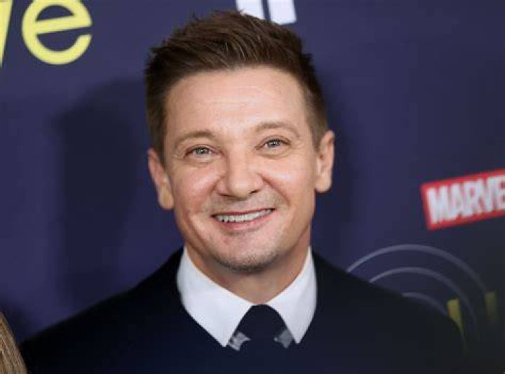Jeremy Renner's Height: Revealed