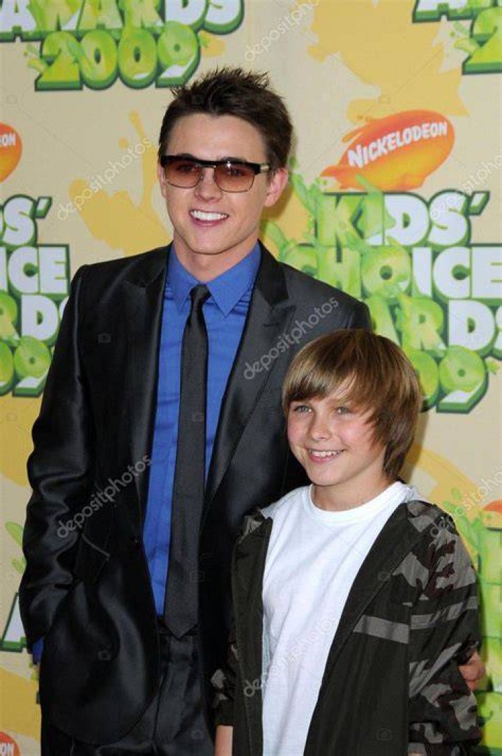 Jesse McCartney & Brother Stock Editorial Photo &copy; Jean_Nelson 13090049