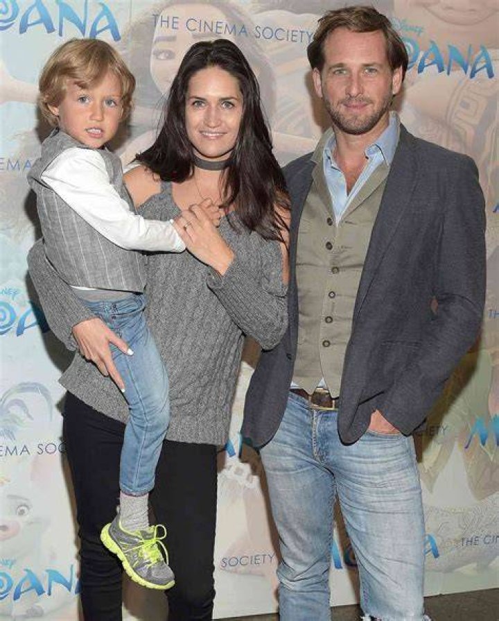 Jessica Ciencin Henriquez on CoParenting with Josh Lucas