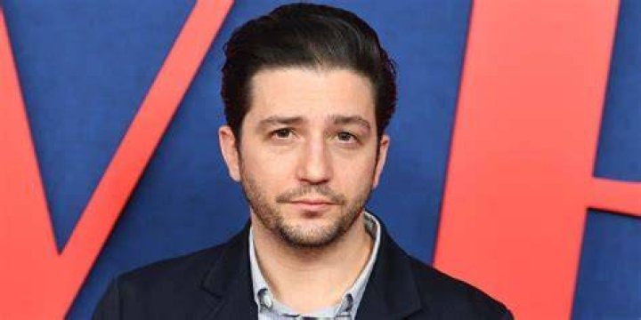 John Magaro's Height, Net Worth, Body, Relationships, Biography |