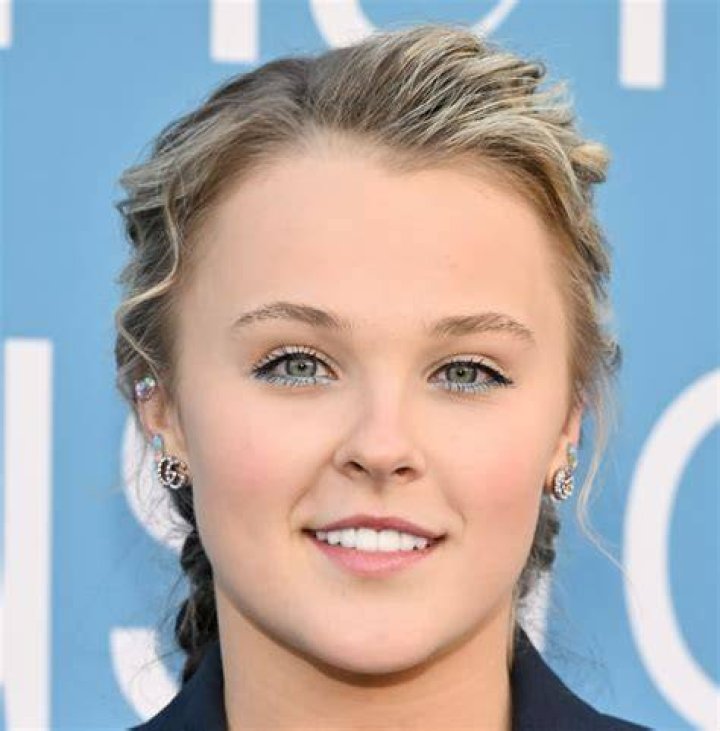 JoJo Siwa Biography, Height & Life Story Super Stars Bio
