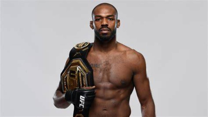 Jon Jones' fianc&eacute;e leaves as disturbing arrest video emerges