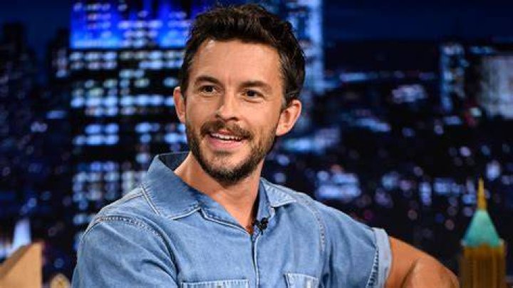 Jonathan Bailey | Bio, Age, Net Worth, Relationship, Career