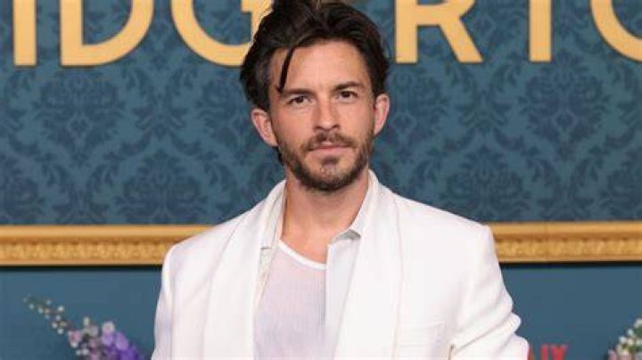 Jonathan Bailey's Love Interest: Unveiling The Mystery