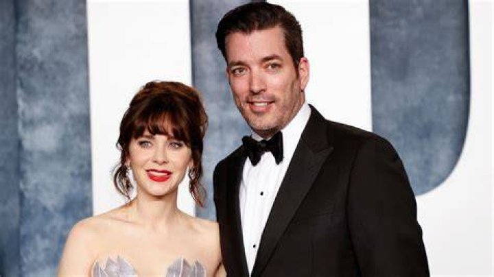 Jonathan Scott & Zooey Deschanel Take Her Kids On A Disneyland Trip