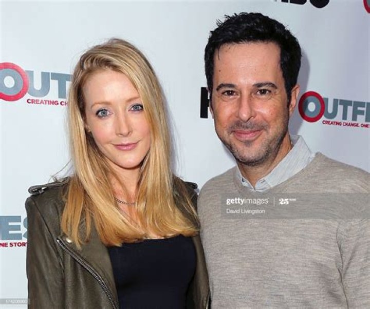 Jonathan Silverman's Net Worth, Wife Jennifer Finnigan, Wiki |