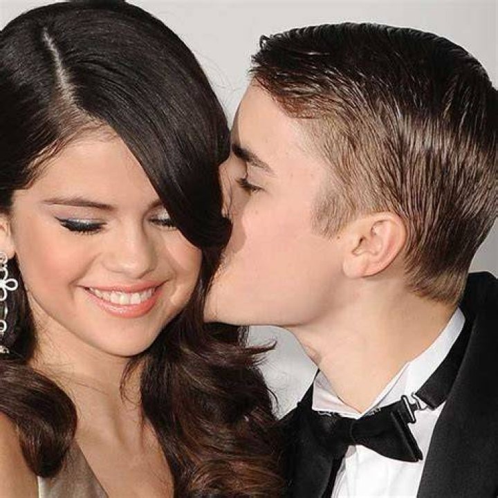 Justin Bieber responds to Selena Gomez's tragic news Girlfriend