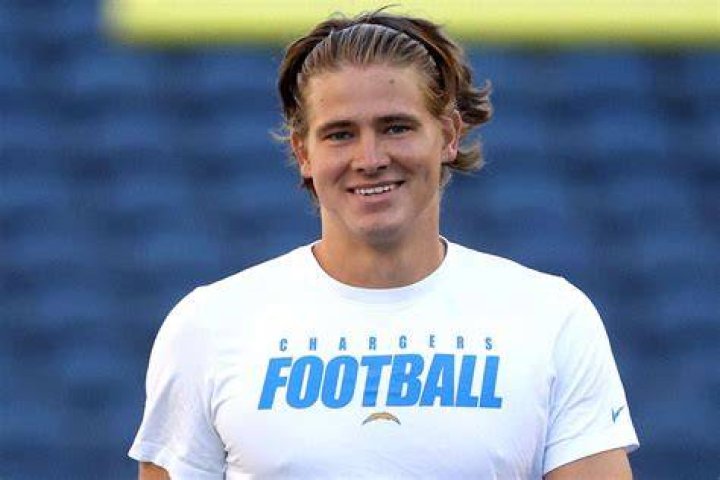 Justin Herbert Net Worth: Recent $263 Million Extension