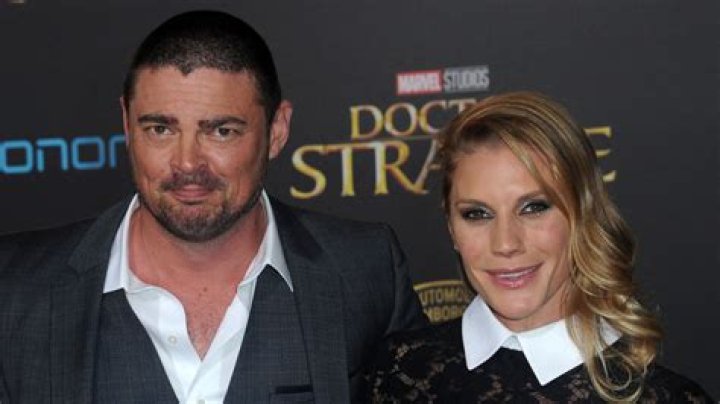 Karl Urban's Rumored Partner: The Truth Revealed For 2024