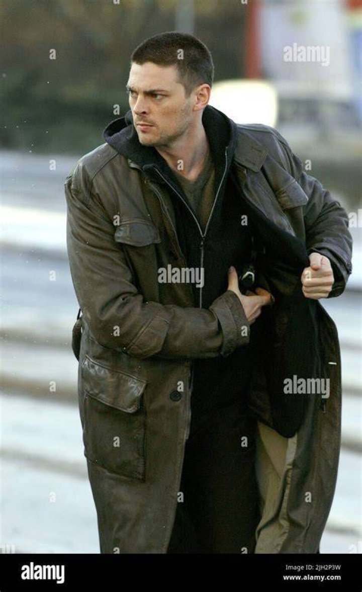 Karl Urban The Bourne Directory Fandom