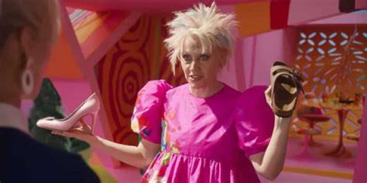 Kate McKinnon Says &lsquo;Barbie&rsquo; Movie Proves That Gender Roles Are Dumb