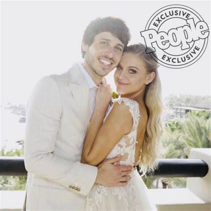 Kelsea Ballerini & Evans Are Married! Photo 3995995 Wedding