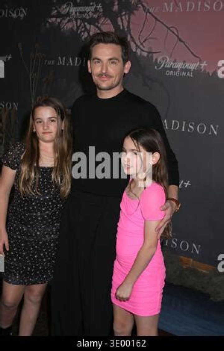 Kevin Zegers & twin daughters, Zoe & Blake {credit for article goes to