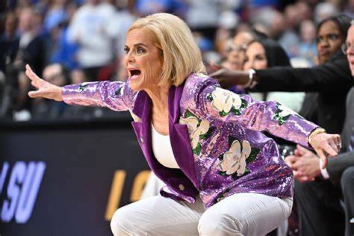Kim Mulkey&rsquo;s outfits LSU coach&rsquo;s style during 2023 NCAA tournament