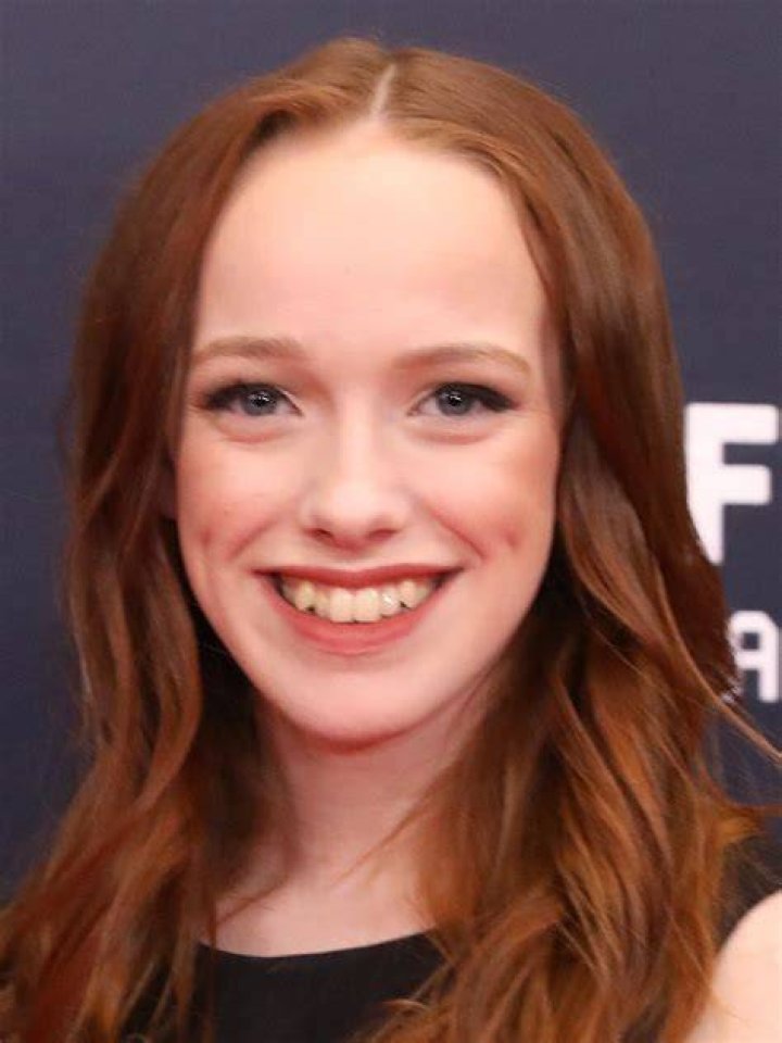Know The Truth About Amybeth McNulty's Relationship Status