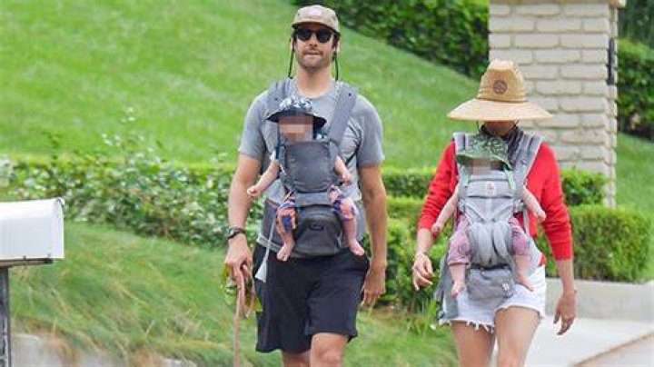 Kristen Wiig&rsquo;s Twins&rsquo; 1st Photo See Pics Of Her Babies Hollywood Life