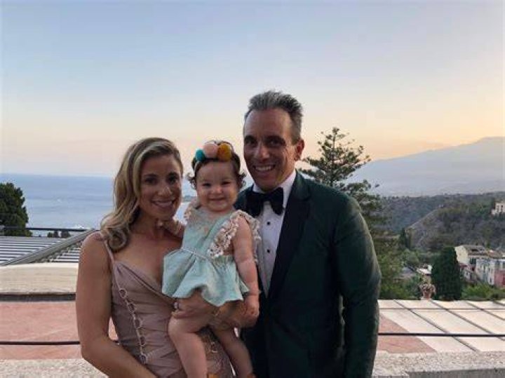 Lana Gomez Bio, Age, Family, Facts About Sebastian Maniscalco’s Wife