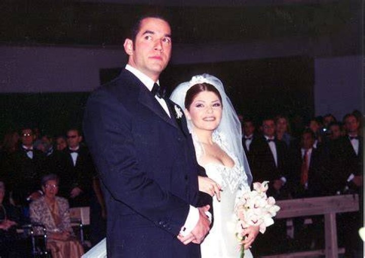 Latest Scoop On Itat Cantoral And Eduardo Santamarina's Relationship