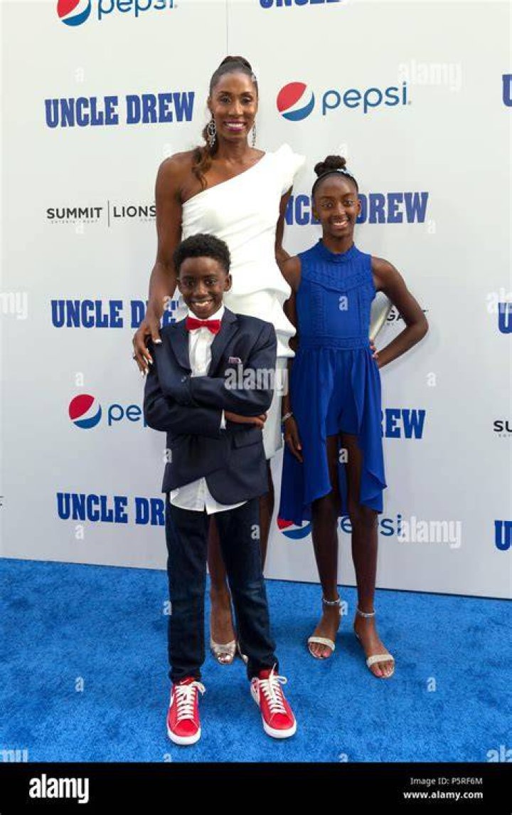 Lauren Jolie Lockwood 10 Fast Facts on Lisa Leslie Daughter ·