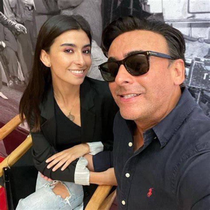 Learn Everything About The Wife Of Adal Ramones ·