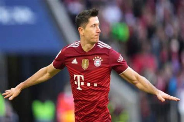 Lewandowski Grand Parents M&eacute;dias C&eacute;l&egrave;bres
