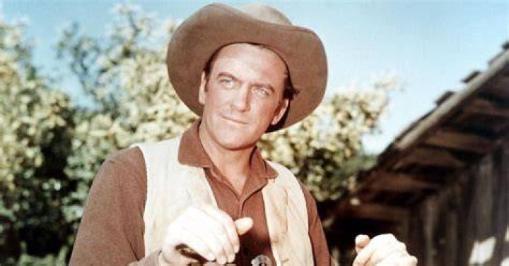 Life and Death of &lsquo;Gunsmoke&rsquo; Star Dennis Weaver Who Left This World 13