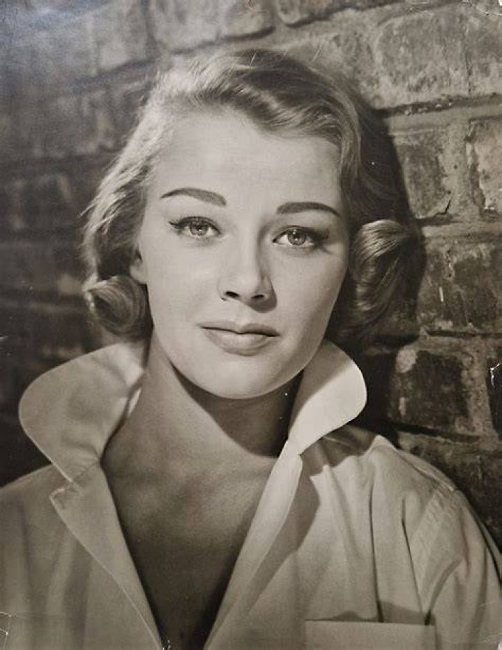 Lili Kardell ·