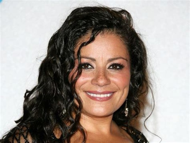 Lisa Lisa Net Worth (2024 Update)