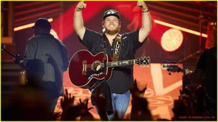 Luke Combs Sings Heartfelt Tribute To His Brother In "Brother"