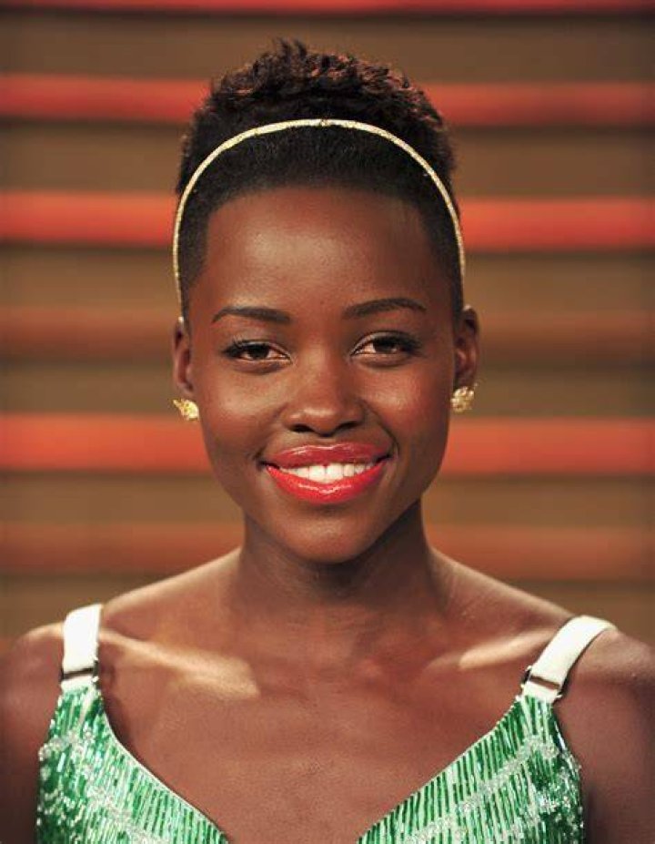 Lupita Nyong&rsquo;o Hair Her Best Looks Throughout Awards Season StyleCaster