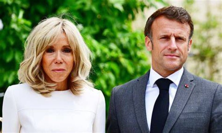 MACRON (2)