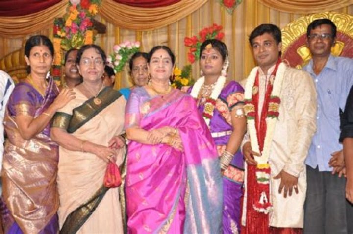 Major Dasan Daughter Wedding Reception Photos FilmiBeat