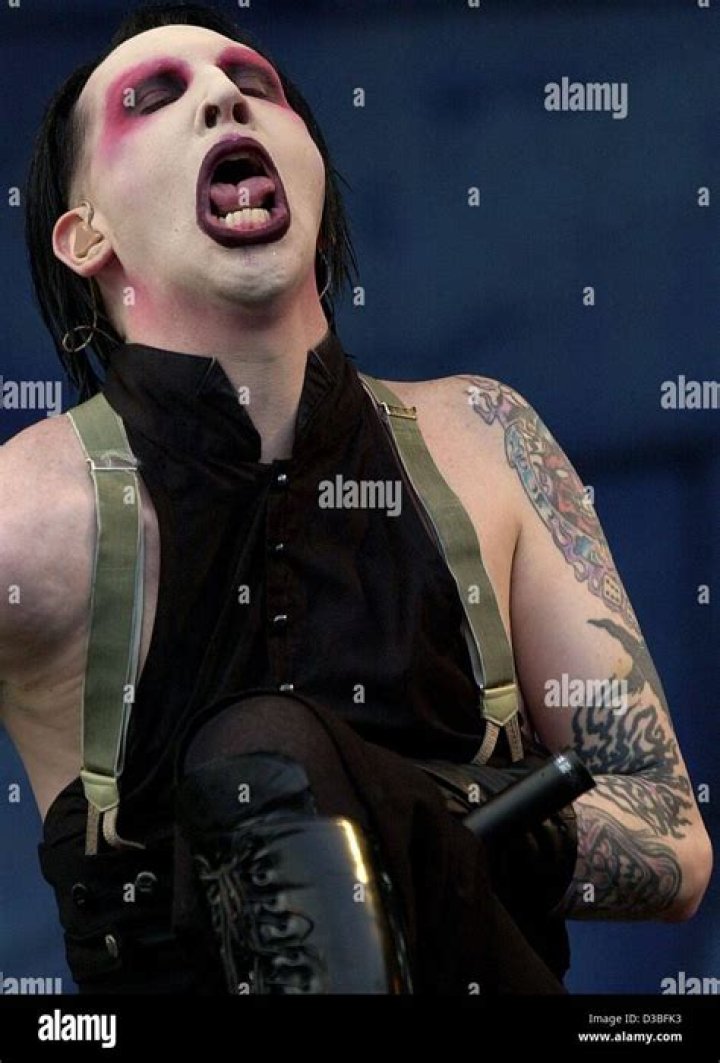 Marilyn Manson Brian Warner Marilyn Manson to Turn Himself in on