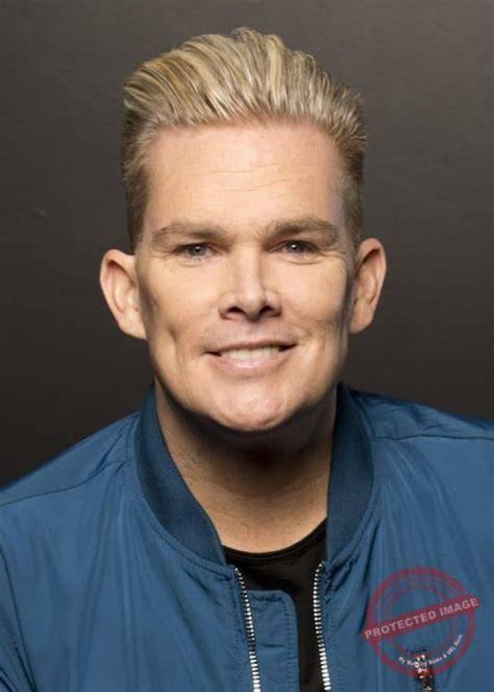 Mark McGrath's Enigmatic Wife Revealed