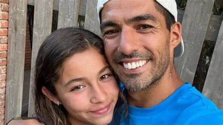 Meet Delfina Su&aacute;rez, Luis Suarez&rsquo;s young teenage daughter Legit.ng