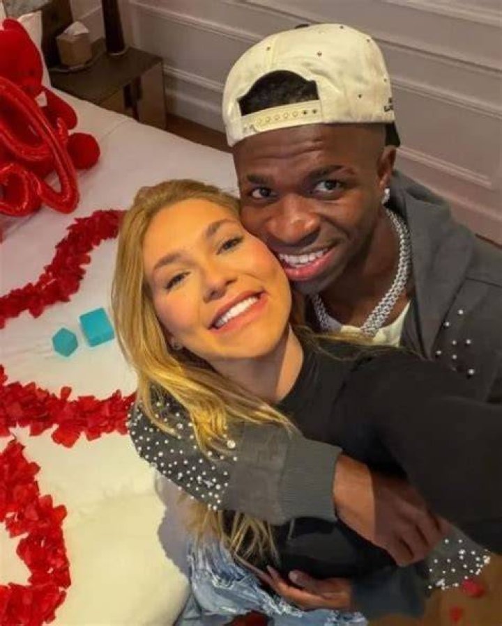 Meet His Amazing Girlfriend In 2022 And Beyond
