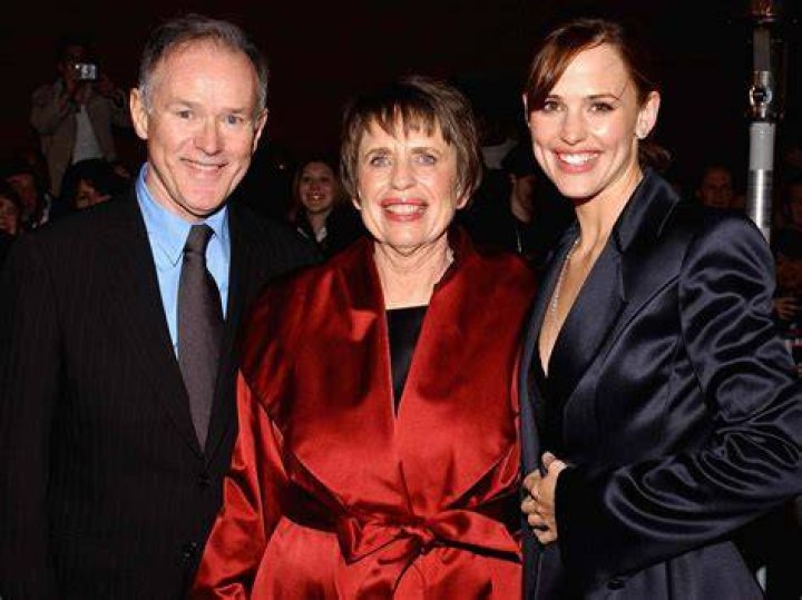 Meet Jennifer Garner's Parents: Their Impact On Her Hollywood Success