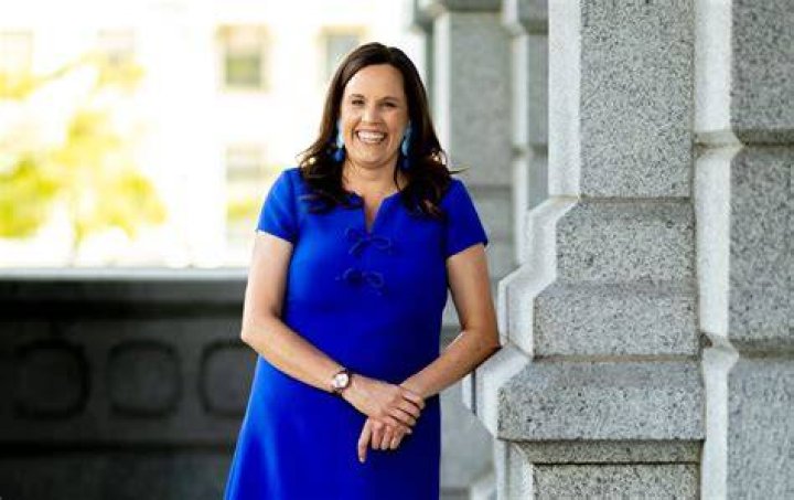 Meet Lindsay Bell, The Chief Who's Leading The Tribe