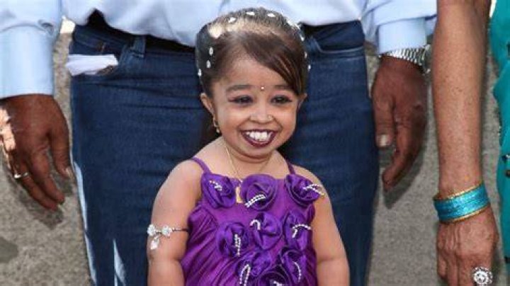 Meet The World's Tiniest Woman: Age And Astonishing Stats