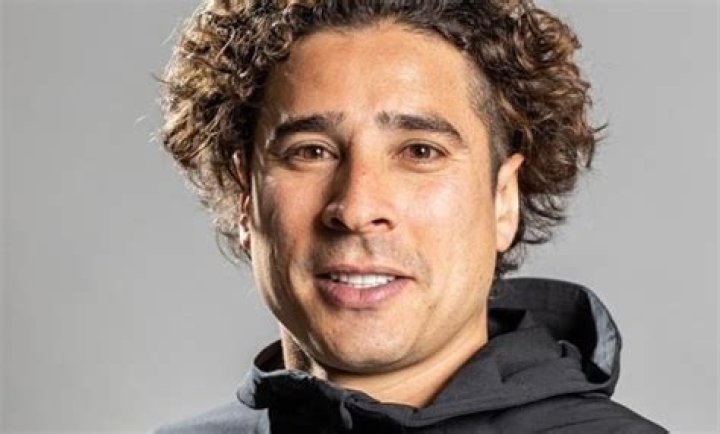 Memo Ochoa as&iacute; lucen los 3 hijos del futbolista que se cr&iacute;an lejos de