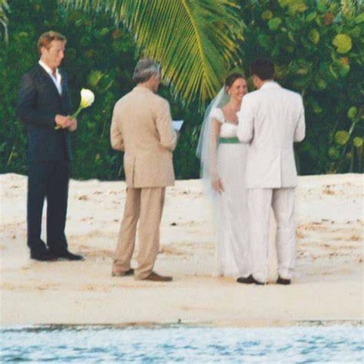 Memorable Wedding Moments: Ben Affleck And Jennifer Garner's Unforgettable Photos