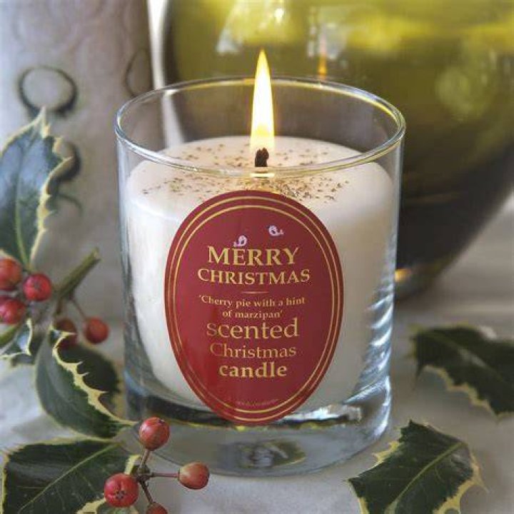 Mesmerizing Christmas Scents: Ultimate Guide To The Best Scented Candles