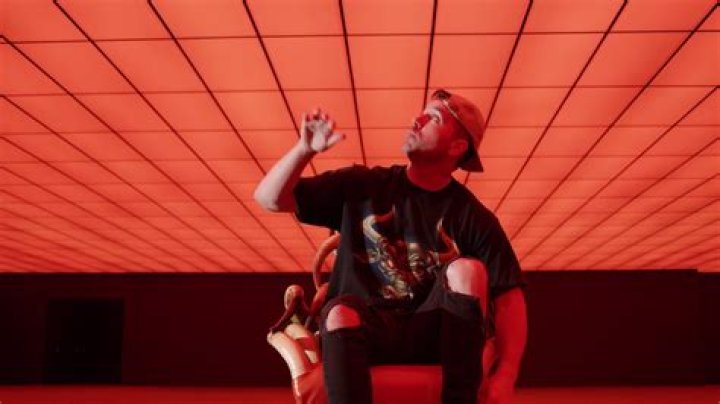 Mike Stud W.I.N. (Official Video) YouTube
