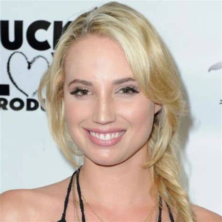 Molly McCook | Bio, Age, Net Worth, Relationship, Career